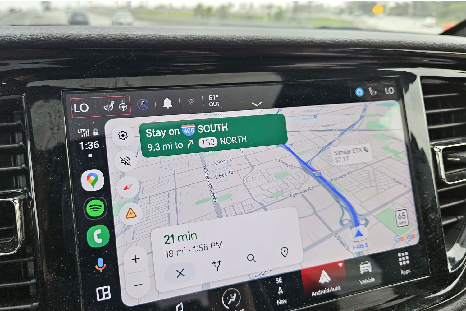Nawigacja GPS w wynajętym samochodzie