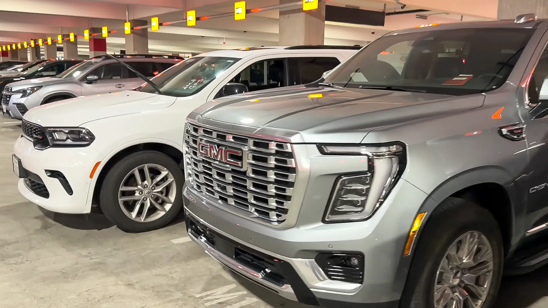 Wynajem samochodu w Los Angeles 8 Wybór samochodów w wypożyczalni w Los Angeles