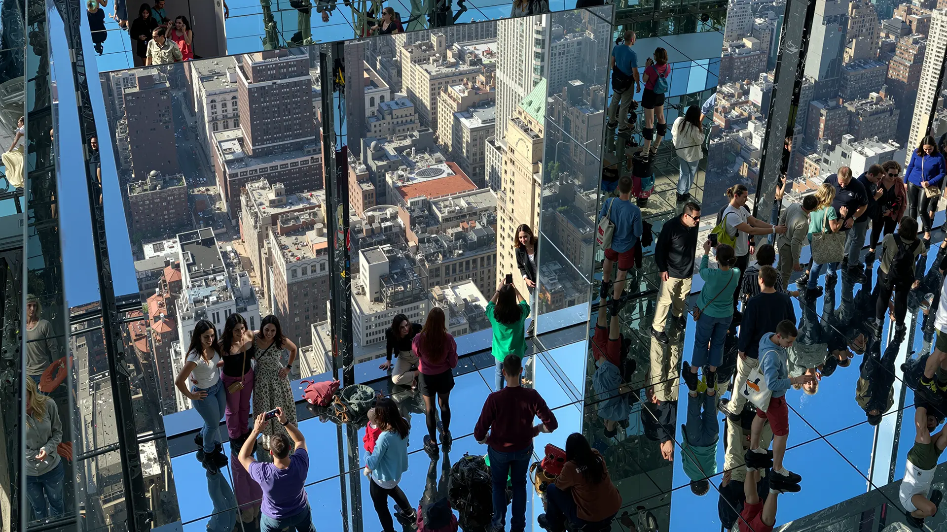 Najlepsze Punkty Widokowe w Nowym Jorku 5 Lustrzana sala w Summit One Vanderbilt